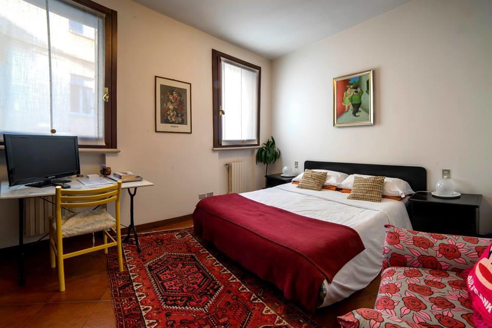 Holiday Treviso Suite Lombardi Esterno foto